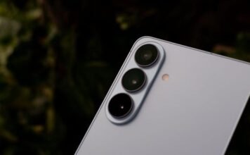 Samsung Galaxy S26 & S26 Plus Review: The Best Flagship for Gen Z Lifestyle