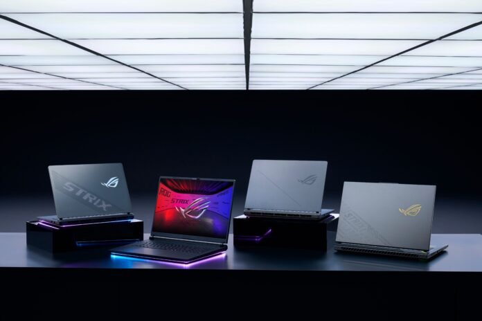 The 2025 ROG Strix Series gaming laptops lineup, from the left to right - SCAR 16, SCAR 18, G16, G18 (G814)